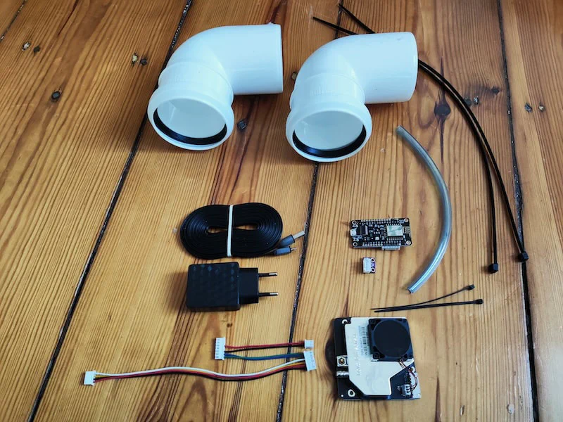 The kit pieces for DIY sensor.community